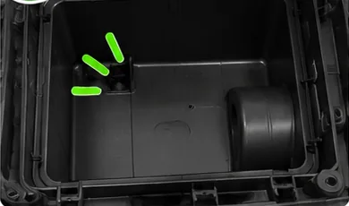 Clean side of the airbox with no dust